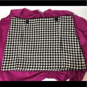 ✨EXPRESS Design Studio Houndstooth Skirt Size 8✨